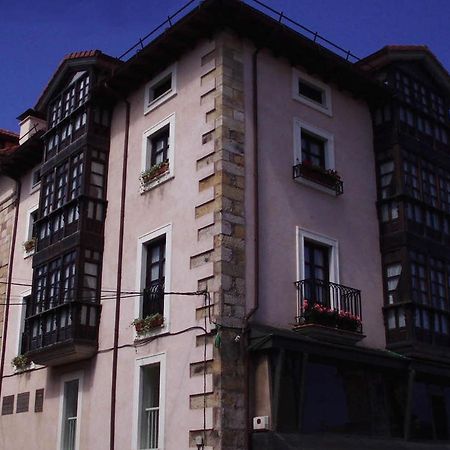 Apartamentos Ebro Reinosa Exteriör bild